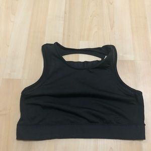Black strapy champion sports bra